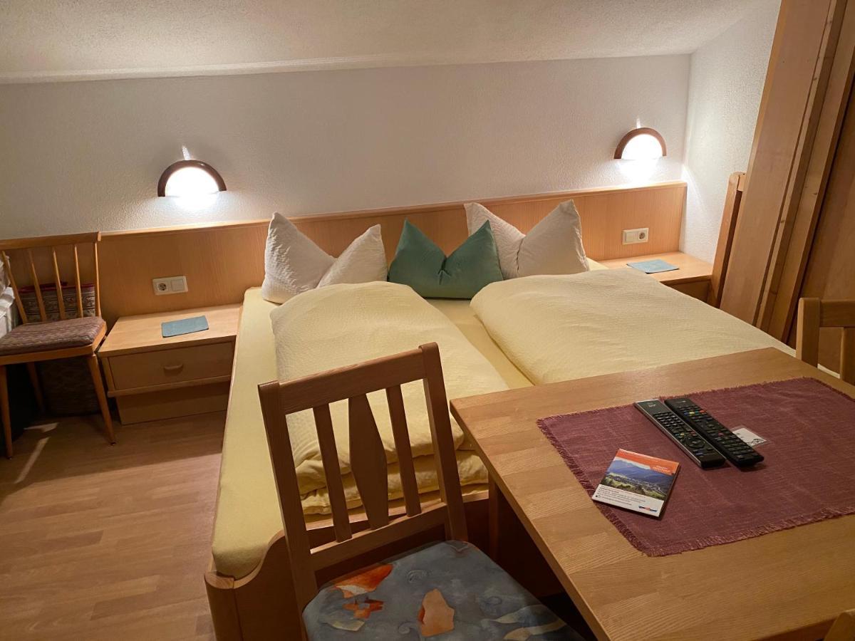 Aparts Handle Und Haus Bergblick Appartement Pfunds Buitenkant foto
