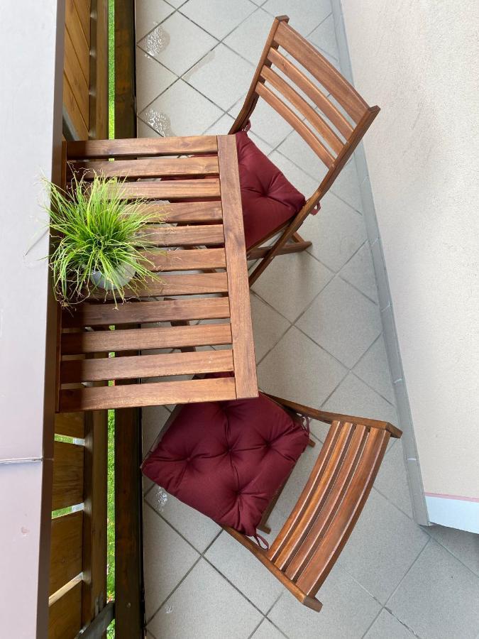 Aparts Handle Und Haus Bergblick Appartement Pfunds Buitenkant foto