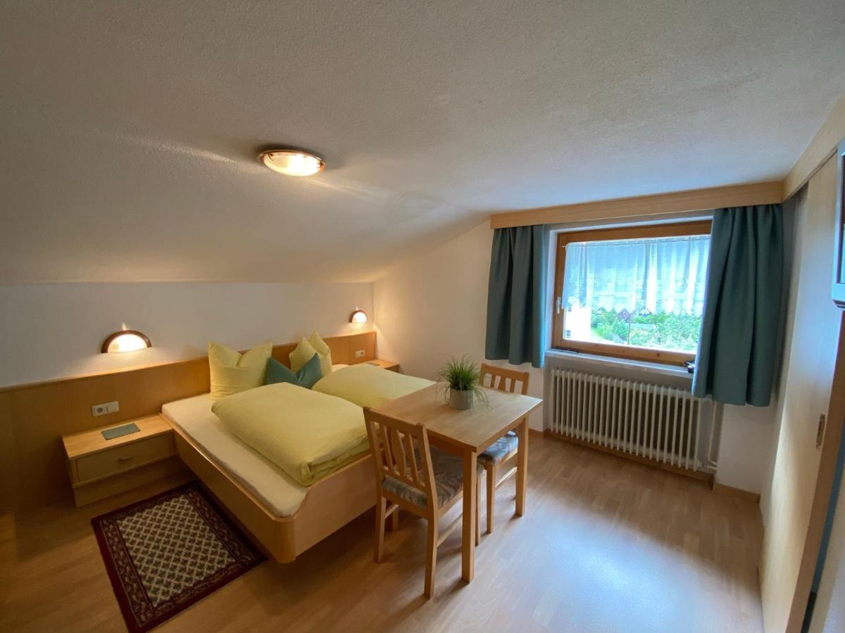 Aparts Handle Und Haus Bergblick Appartement Pfunds Buitenkant foto