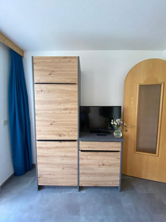 Aparts Handle Und Haus Bergblick Appartement Pfunds Buitenkant foto