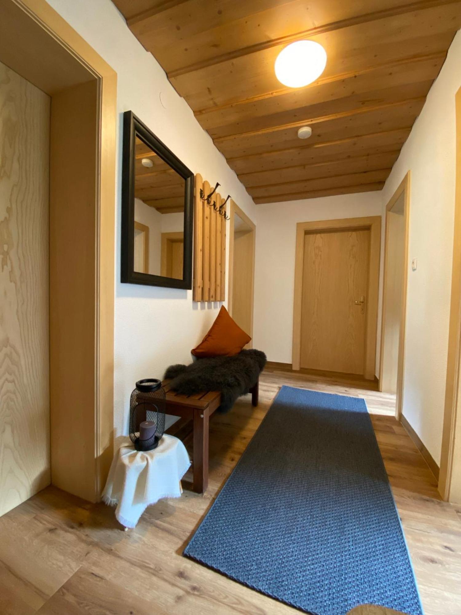 Aparts Handle Und Haus Bergblick Appartement Pfunds Buitenkant foto